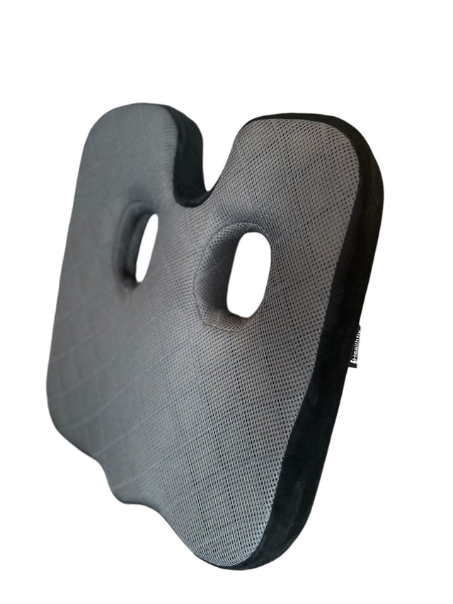 Ergonomisk siddepude til bil & kontor – Med udskæring til sædeknogler & haleben. NYHED! - Seniorpleje - Siddepude - Healthfix GmBh - SPL - Heal04 -