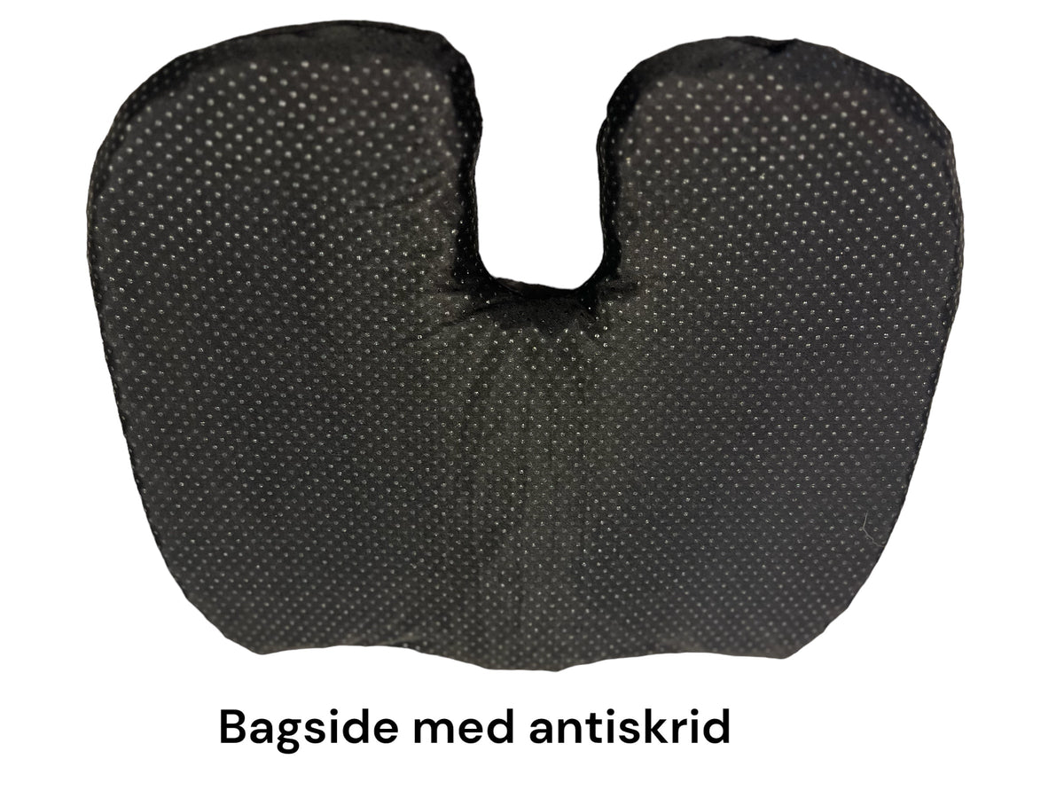 "BEAR" - Oplev ultimativ siddekomfort med vores ergonomiske halebenspude! NYHED - Seniorpleje - Halebenspude - Seniorpleje - SPL-BILB01 - - -